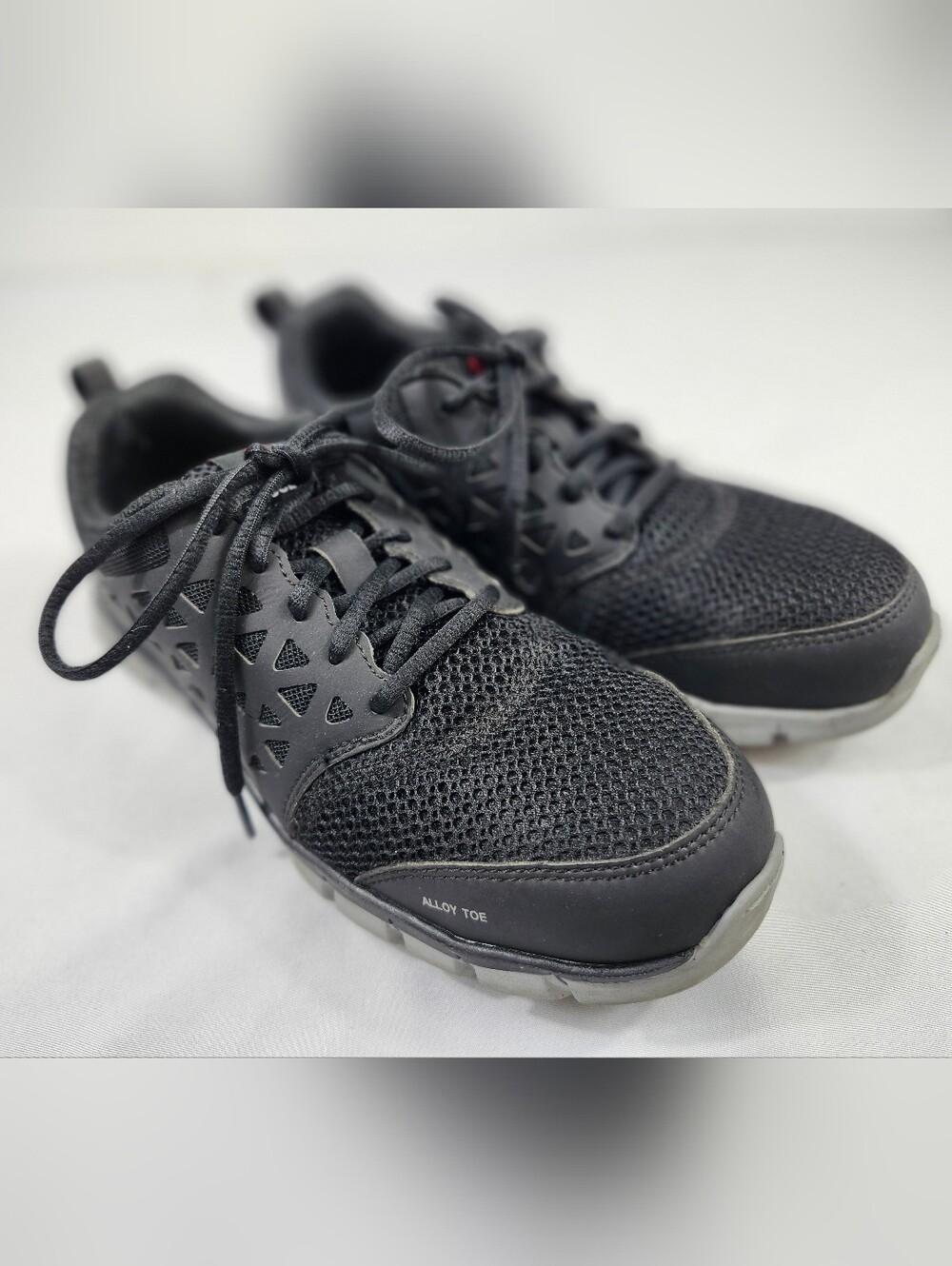Reebok Unisex Mens 6.5 M Womens 8.5 M Black Hard Toe Mesh Athletic Safety Shoes